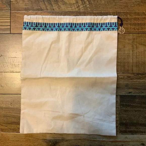 Tory Burch Drawstring Dust Cover Bag canvas 12 x 15 with logo metal tag EUC - Picture 4 of 7